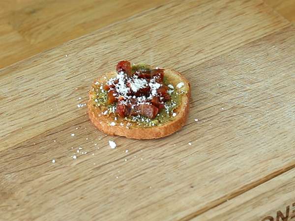 Тост с песто, пармезан и сушени домати - Подготовка стъпка 2