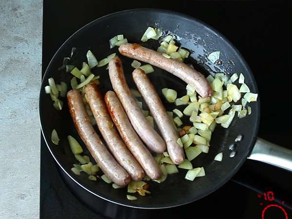 Колбаси в бяло вино - Подготовка стъпка 2