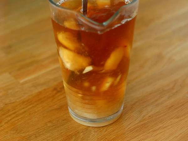 Домашно приготвен студен чай от праскови - Подготовка стъпка 3