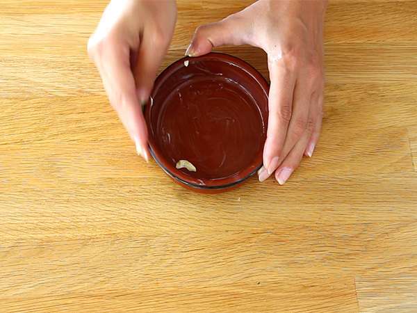 Пица с Kit Kat и кисело мляко Шоколад Danette - Подготовка стъпка 1