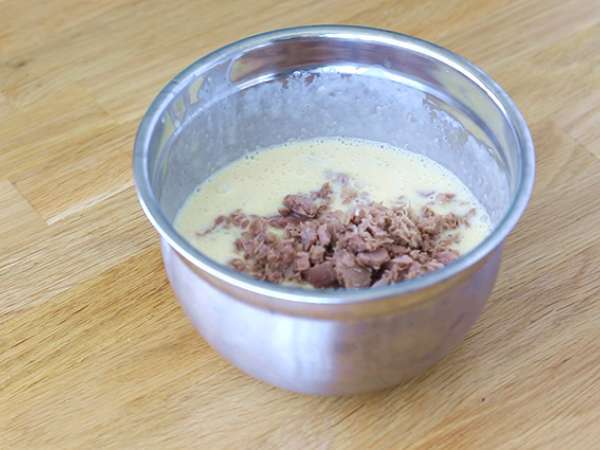 Киш с риба тон и домати - Подготовка стъпка 2