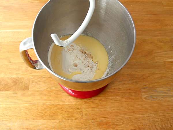 Кроасани с кондензирано мляко - Подготовка стъпка 1