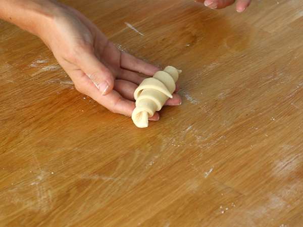 Кроасани с кондензирано мляко - Подготовка стъпка 5