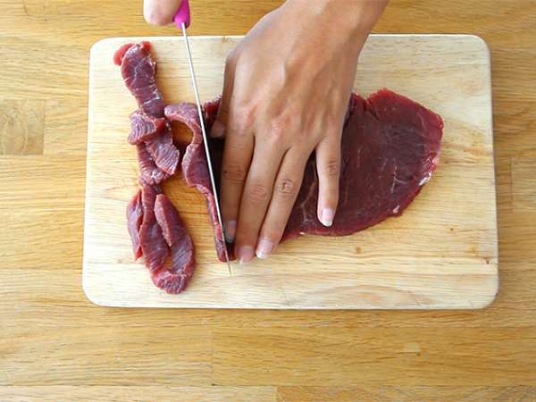 Бърз и лесен говежди Строганов - Подготовка стъпка 1