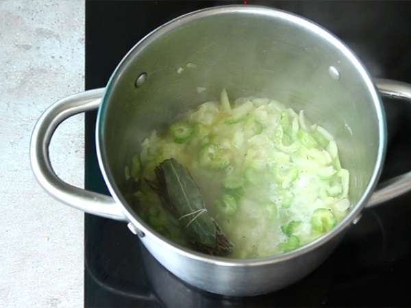 Moules marinières, проста и вкусна рецепта - Подготовка стъпка 2