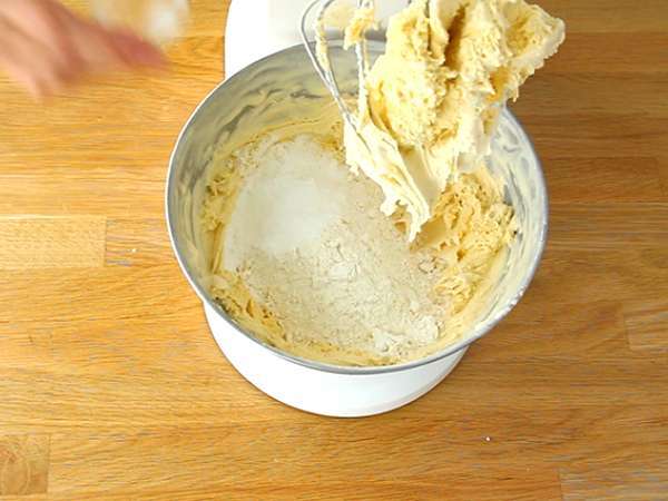 Сладоледена торта, лесна рецепта без отпадъци - Подготовка стъпка 2