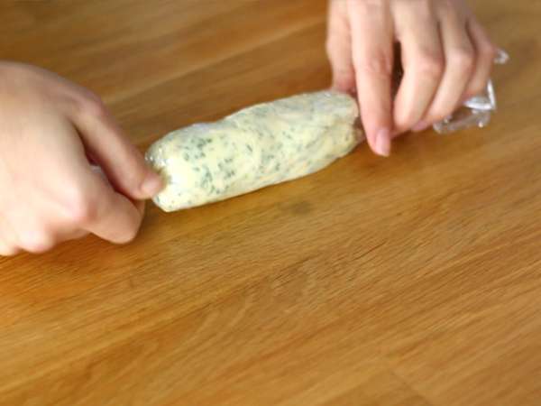 Beurre maître d'hôtel (бързо и лесно) - Подготовка стъпка 3