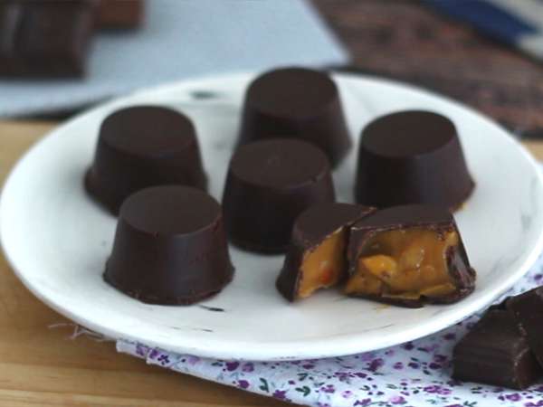Шоколадови бонбони с пълнеж от солен карамел и бадеми - Подготовка стъпка 5