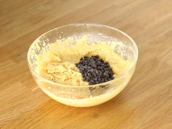 Мини кралски торти с шоколадови стърготини - Подготовка стъпка 4