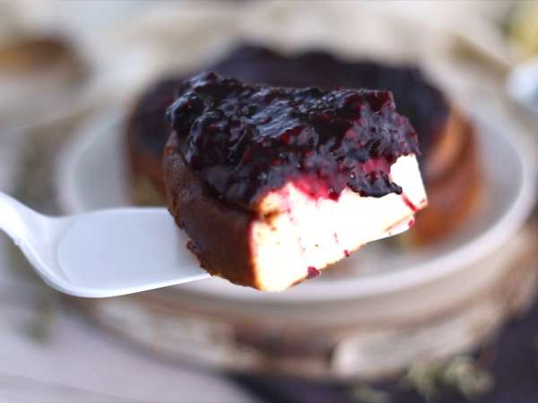 Чийзкейк с подсладено кондензирано мляко и компот от червени плодове - Подготовка стъпка 7