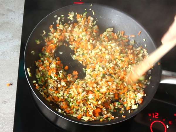 Banh Bao, малки кифлички на пара - Подготовка стъпка 4