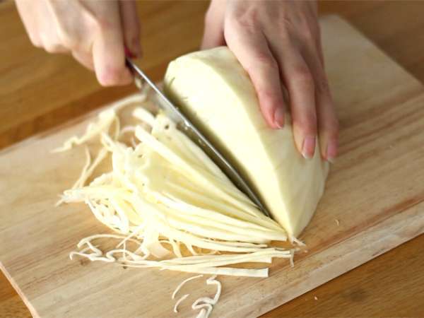 американска салата coleslaw (салата от зеле и моркови) - Подготовка стъпка 1