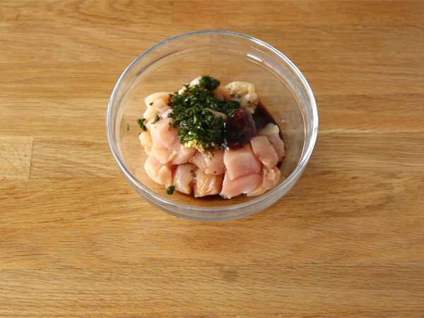 Chow mein (chao men), китайска юфка с пилешко месо и зеленчуци - Подготовка стъпка 1