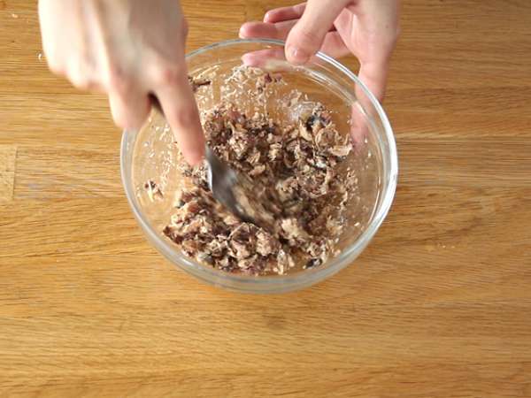 Бързи и лесни рилети от сардини - Подготовка стъпка 2