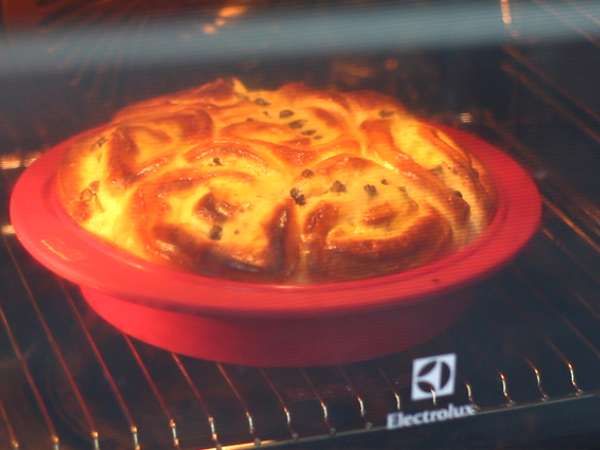 Китайски бриош с пълнеж от крем и шоколадови стърготини - Подготовка стъпка 10