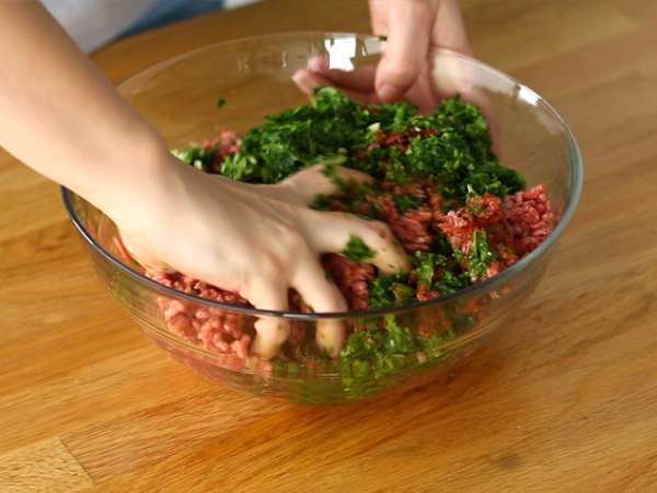 Тажин от кефта (кюфтета от мляно месо с подправки и билки) - Подготовка стъпка 4