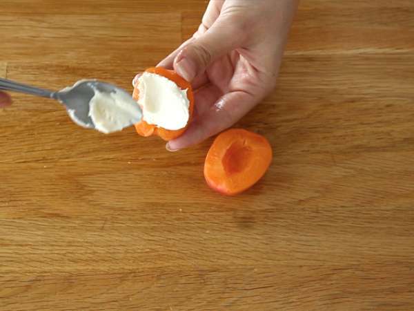 Торта с кайсии и маскарпоне - Подготовка стъпка 4