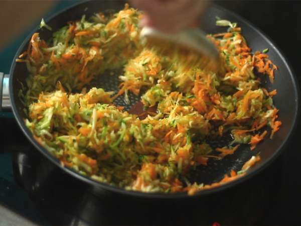 Зеленчукови пухчета (бързо и лесно) - Подготовка стъпка 3