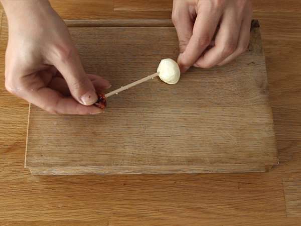 Кебапчета за аперитив с моцарела, сушена шунка и сушени домати - Подготовка стъпка 2