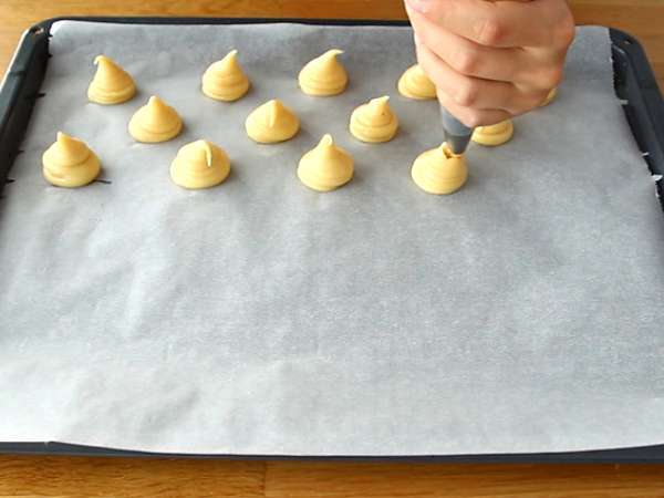 Рецепта за Сен Оноре, обяснена стъпка по стъпка във видеоклип - Подготовка стъпка 3