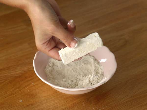 Пръчици сирене фета със сусам - Подготовка стъпка 2