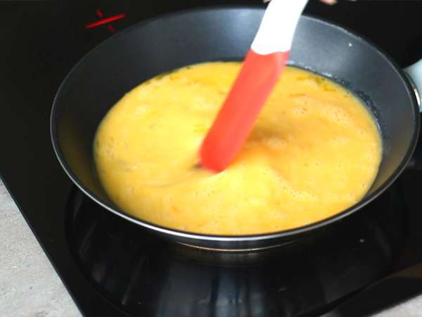 Бъркани яйца, истинската рецепта - Подготовка стъпка 2