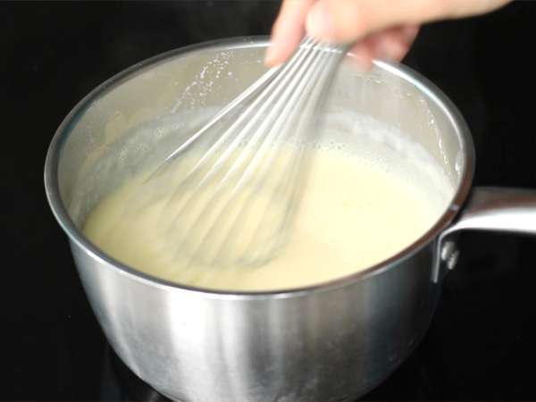 Еклери с крем от шамфъстък и малини - Подготовка стъпка 3