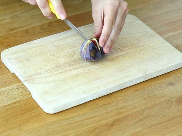 Печени смокини с козе сирене с мед - Подготовка стъпка 1