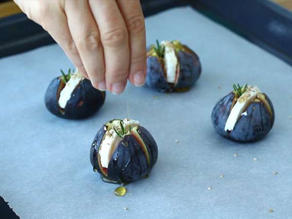 Печени смокини с козе сирене с мед - Подготовка стъпка 3