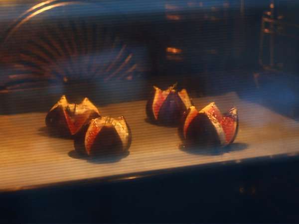 Печени смокини с козе сирене с мед - Подготовка стъпка 4