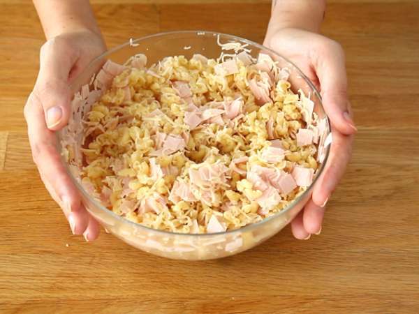 Крокети от бутер тесто с шунка и сирене - Подготовка стъпка 2