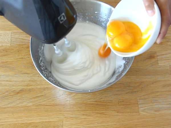 Бразилска кокосова торта - Bolo toalha felpuda - Подготовка стъпка 2