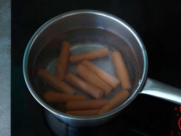 Кървави хот-дог за Хелоуин - Подготовка стъпка 2