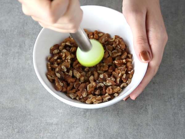 Торта с ябълки, орехи и канела - Подготовка стъпка 2