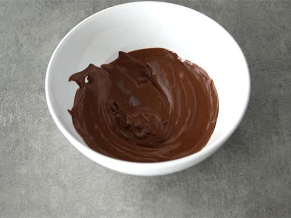 Шоколадови бонбони с маршмелоу и лешници - Подготовка стъпка 1