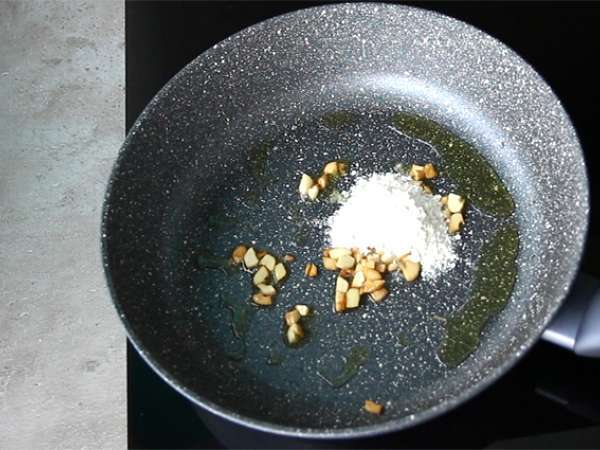 Задушена мерлуза, миди и грах - Подготовка стъпка 1