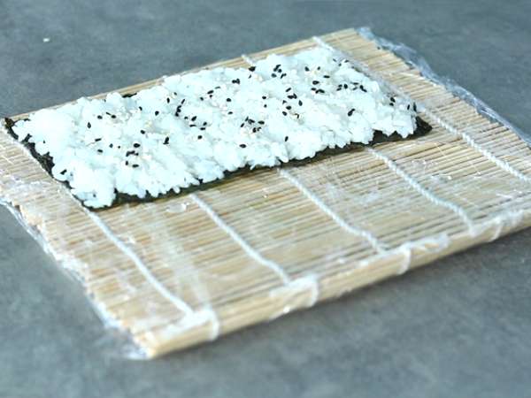 Макис с пушена сьомга и авокадо - Подготовка стъпка 10