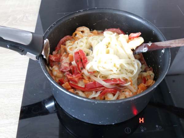 Тайландска паста (юфка с кокосов крем, скариди и зеленчуци) - Подготовка стъпка 3