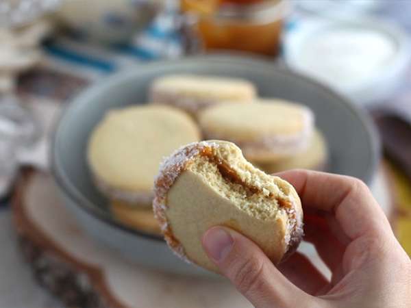 Alfajores - аржентински сладкиши с млечен конфитюр и кокос - Подготовка стъпка 8