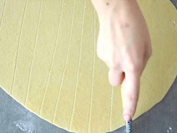 Chiacchiere di carnevale - италиански печени бъгове - Подготовка стъпка 4