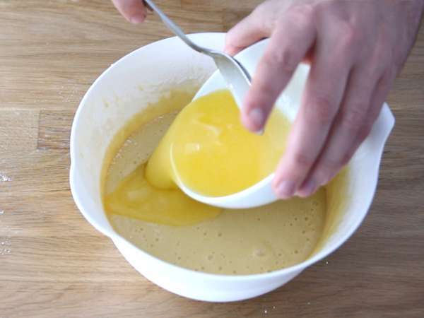 Лесна рецепта за обикновени, пухкави мадленки - Подготовка стъпка 2