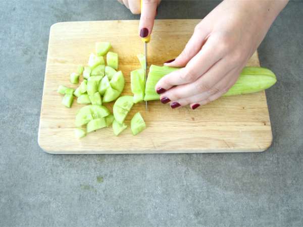 Краставица със сос от кисело мляко - Подготовка стъпка 1