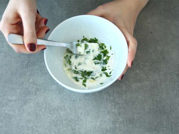 Краставица със сос от кисело мляко - Подготовка стъпка 2