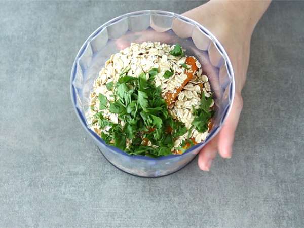 Пилешки кюфтенца с грах от моркови - Подготовка стъпка 1