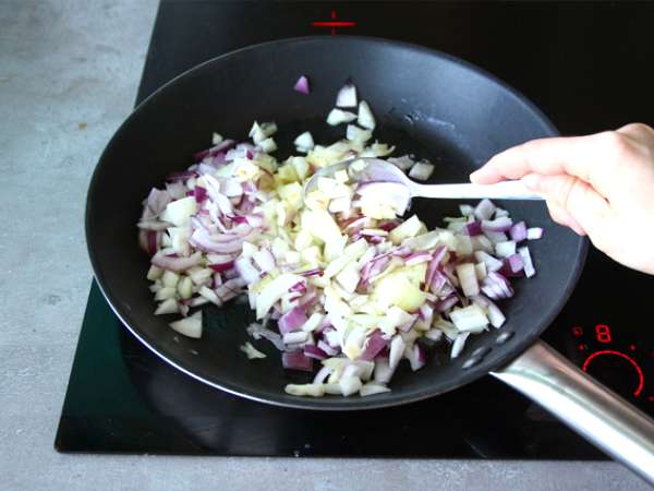 Тарт с швейцарски манголд и настъргано сирене - Подготовка стъпка 2