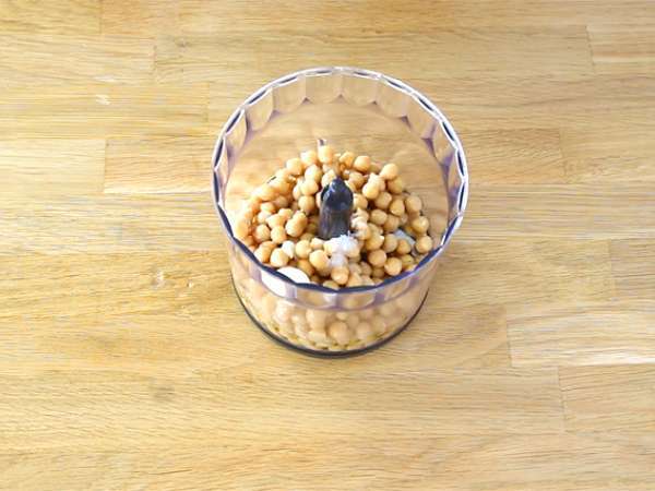 Зеленчукова градина за аперитиви (хумус и бейби зеленчуци) - Подготовка стъпка 1