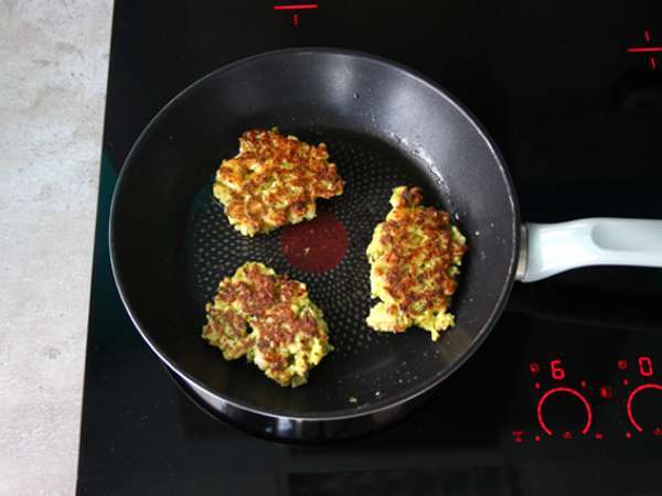 Питки с карфиол и броколи с къри - Подготовка стъпка 4