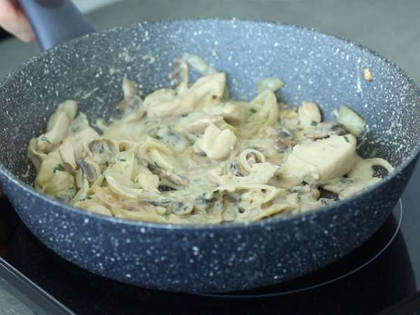 Кремообразно пилешко с гъби - Подготовка стъпка 3