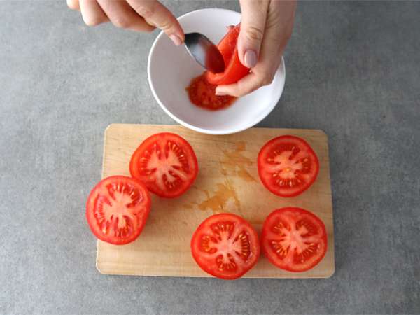 Домати, пълнени с риба тон, фреш и маслини - Подготовка стъпка 1