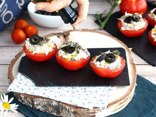 Домати, пълнени с риба тон, фреш и маслини - Подготовка стъпка 4